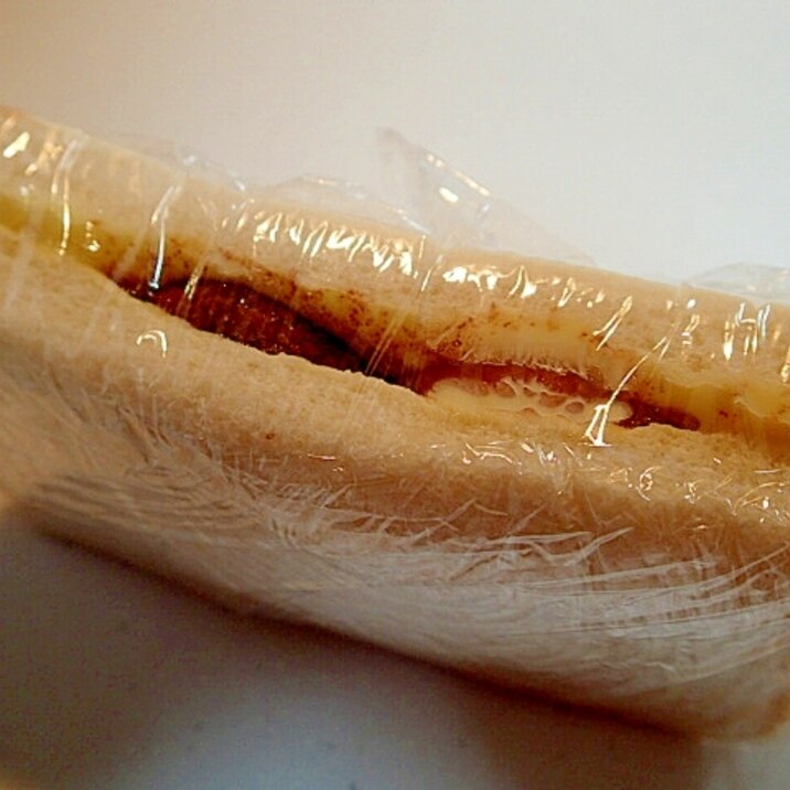 カスタード♡ドーナツ♡チョコシナモンのサンドイッチ